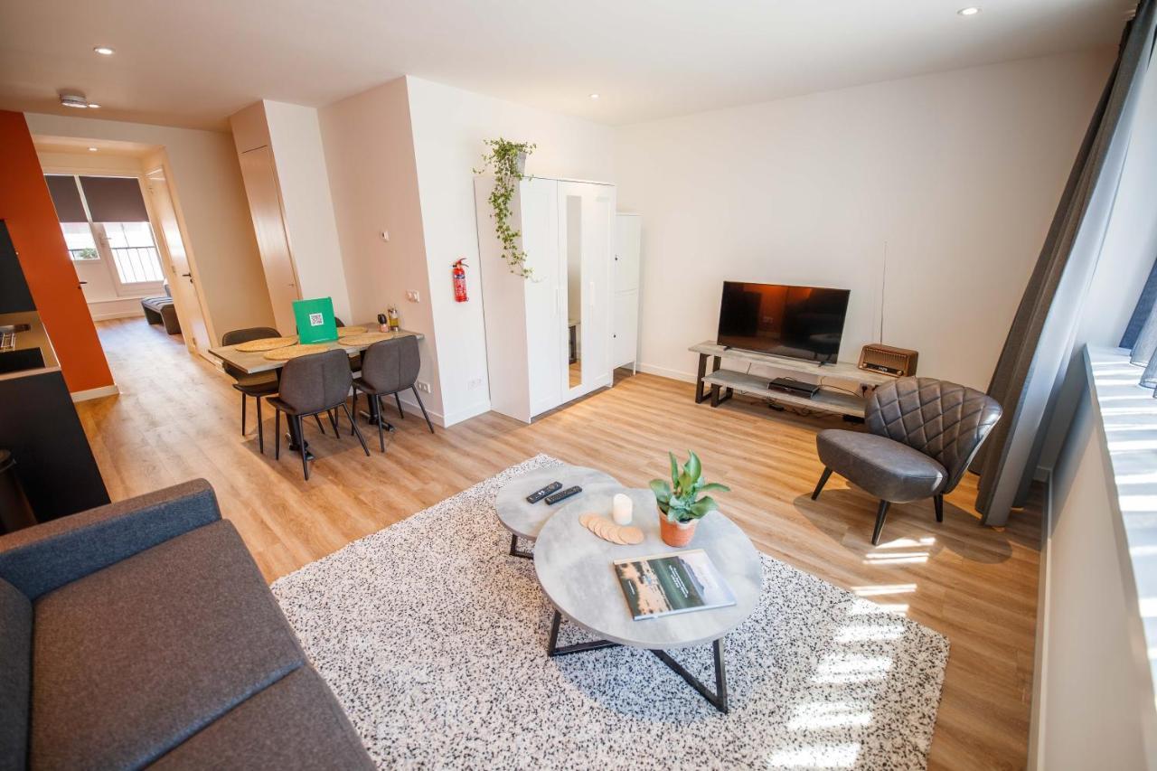 Trendy Design 55M2 Apartment With Balcony - Db6B デン・ボッシュ エクステリア 写真