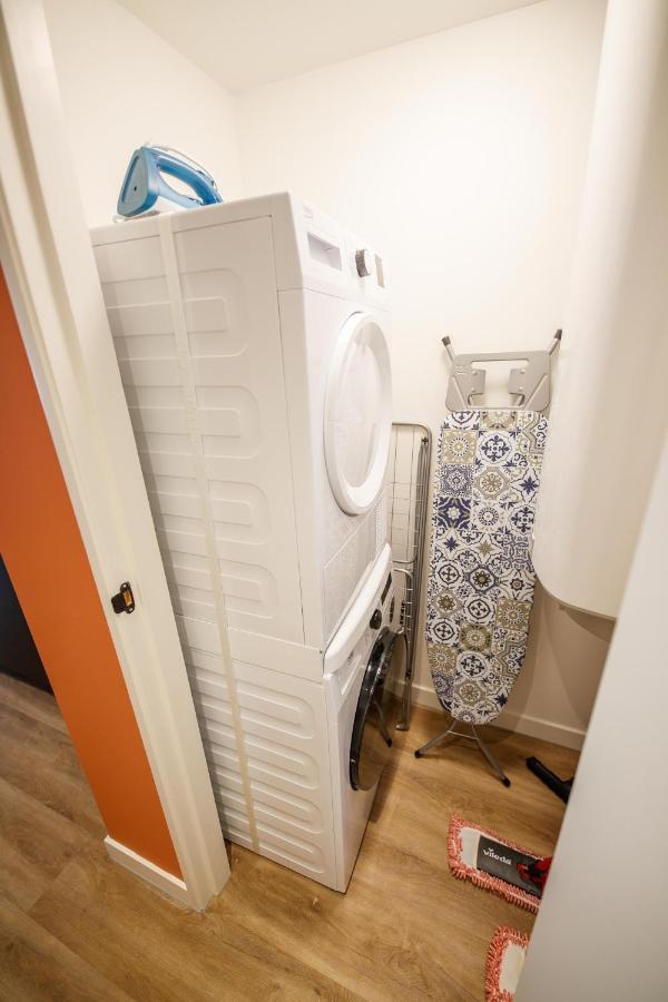 Trendy Design 55M2 Apartment With Balcony - Db6B デン・ボッシュ エクステリア 写真